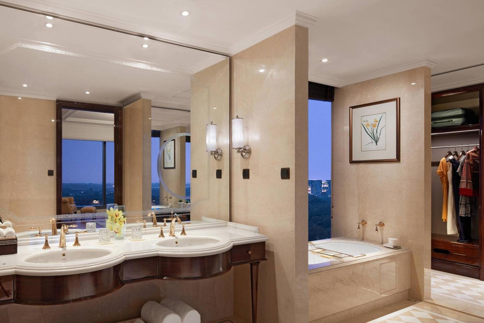 The Ritz-Carlton, Pune Luaran gambar